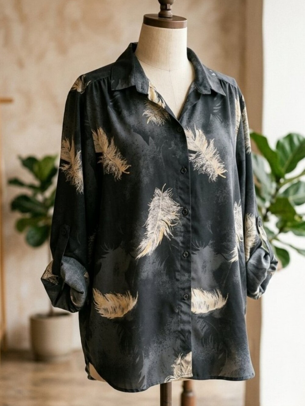 Vintage MAYGENE Roll Tab Sleeve Feather Print Button Down Blouse XL